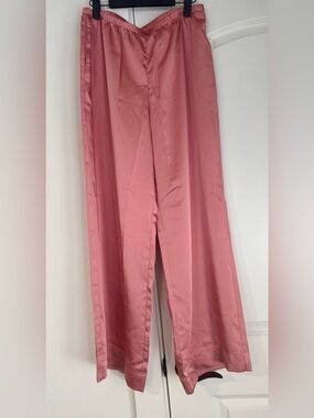 Silky Wide-Leg Pink Pants